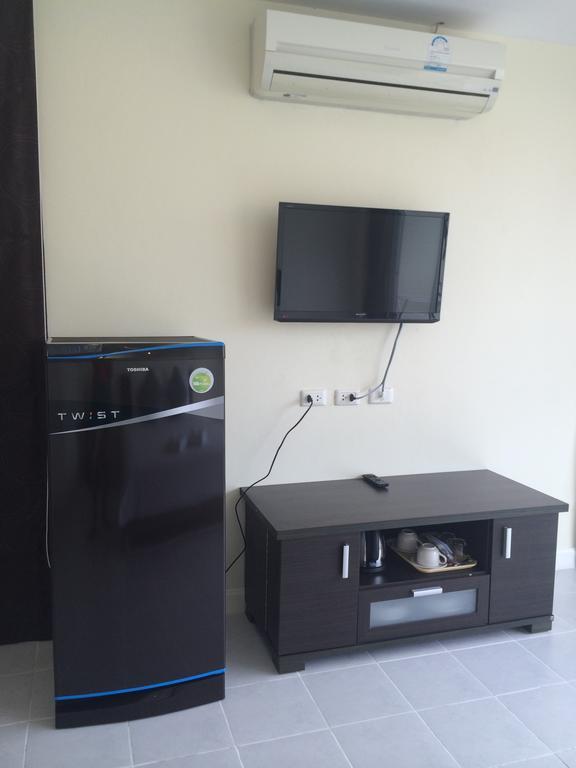 Glitter House Apartamento Phuket Exterior foto