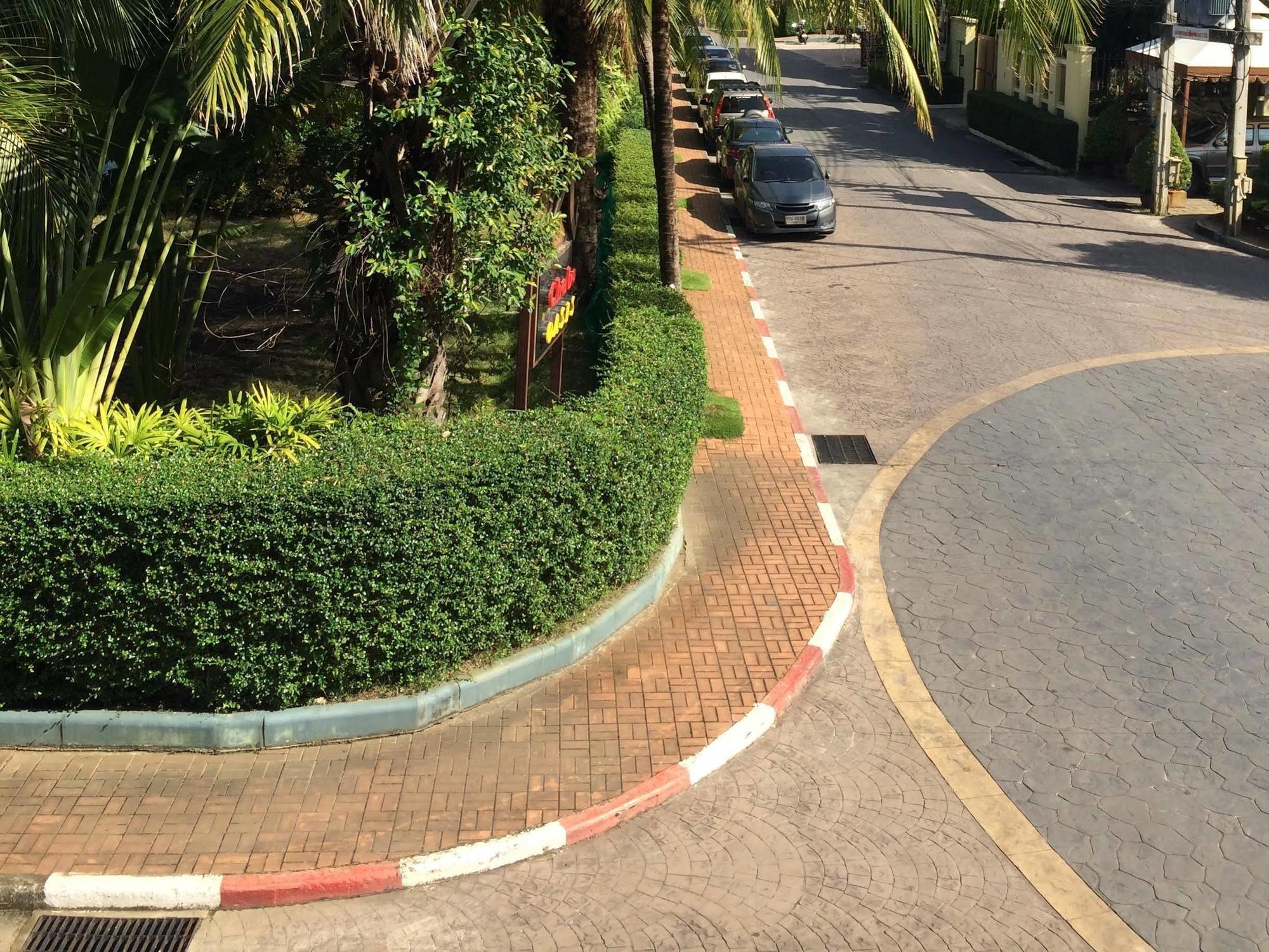 Glitter House Apartamento Phuket Exterior foto