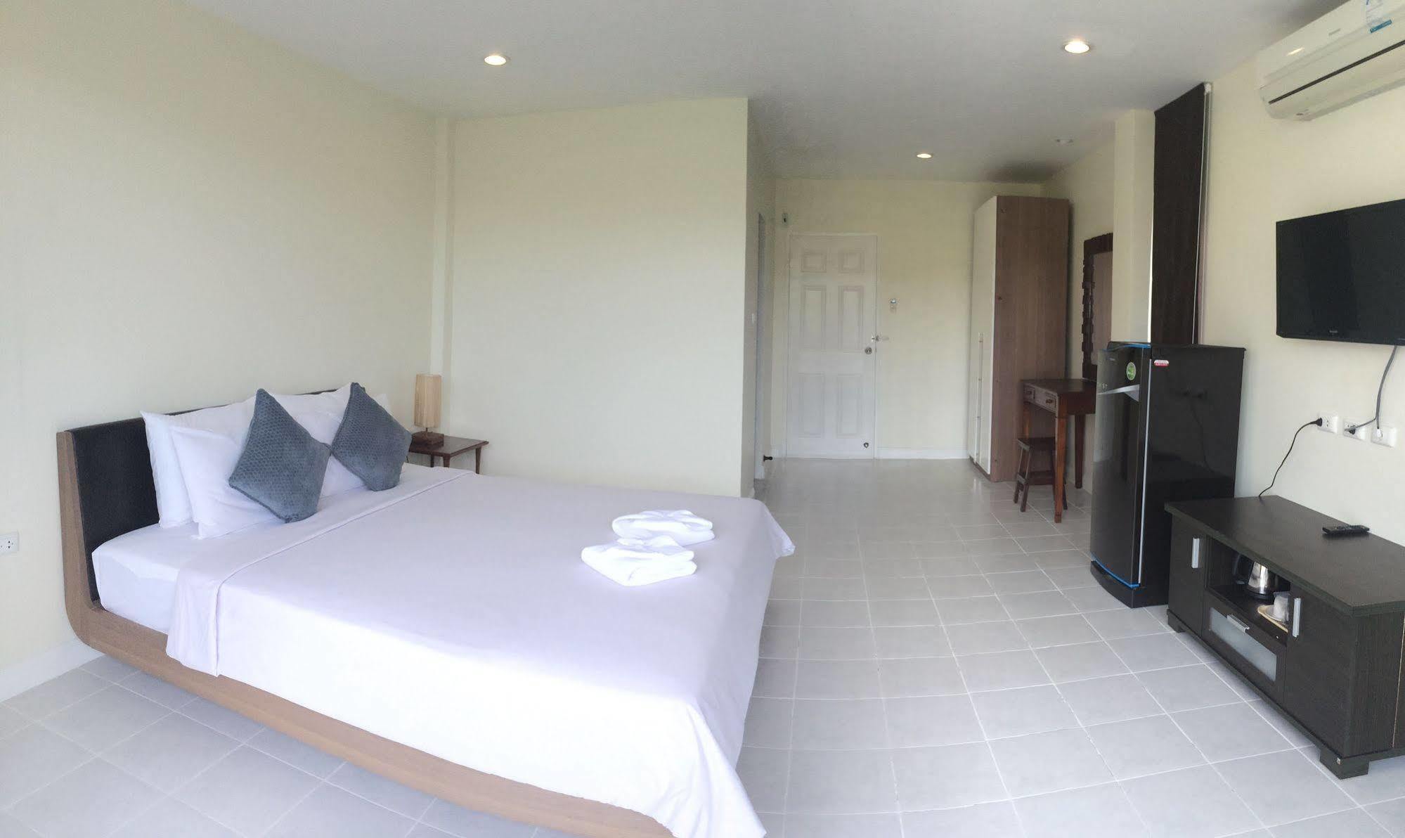 Glitter House Apartamento Phuket Exterior foto