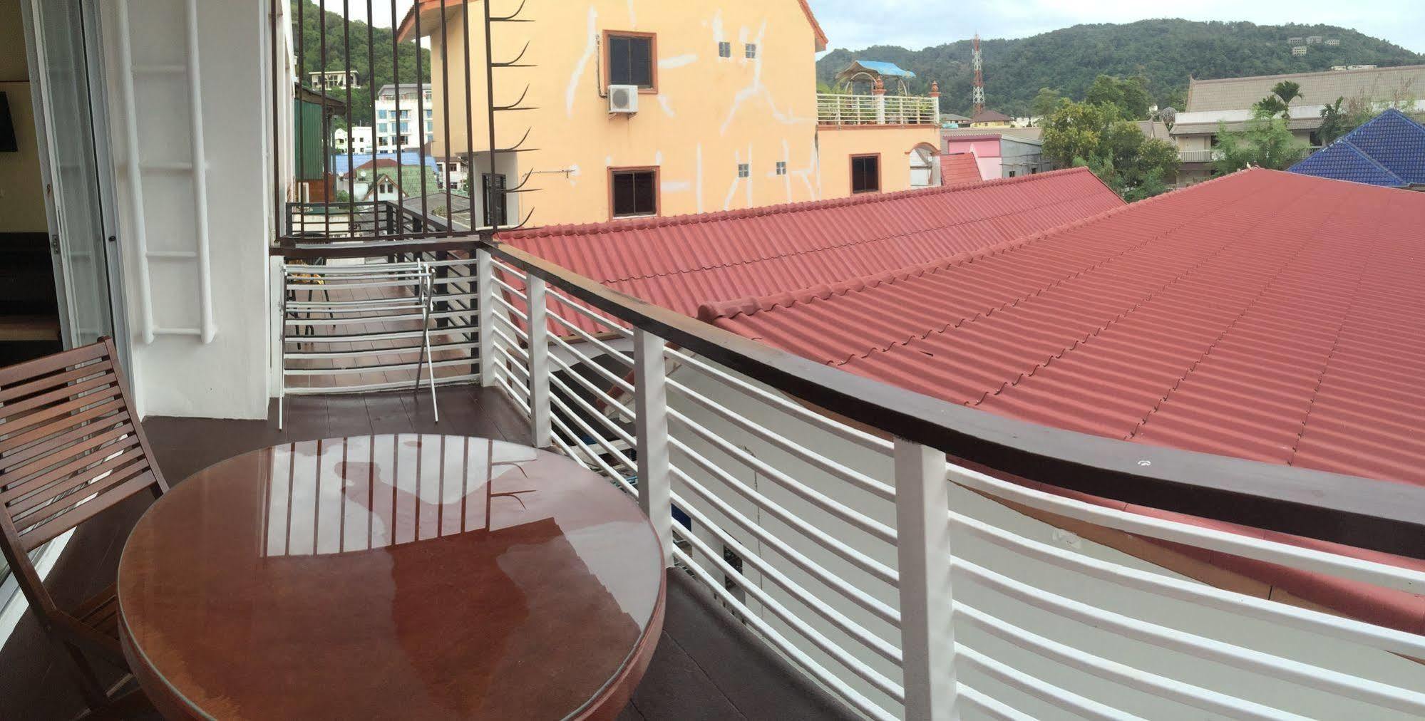 Glitter House Apartamento Phuket Exterior foto